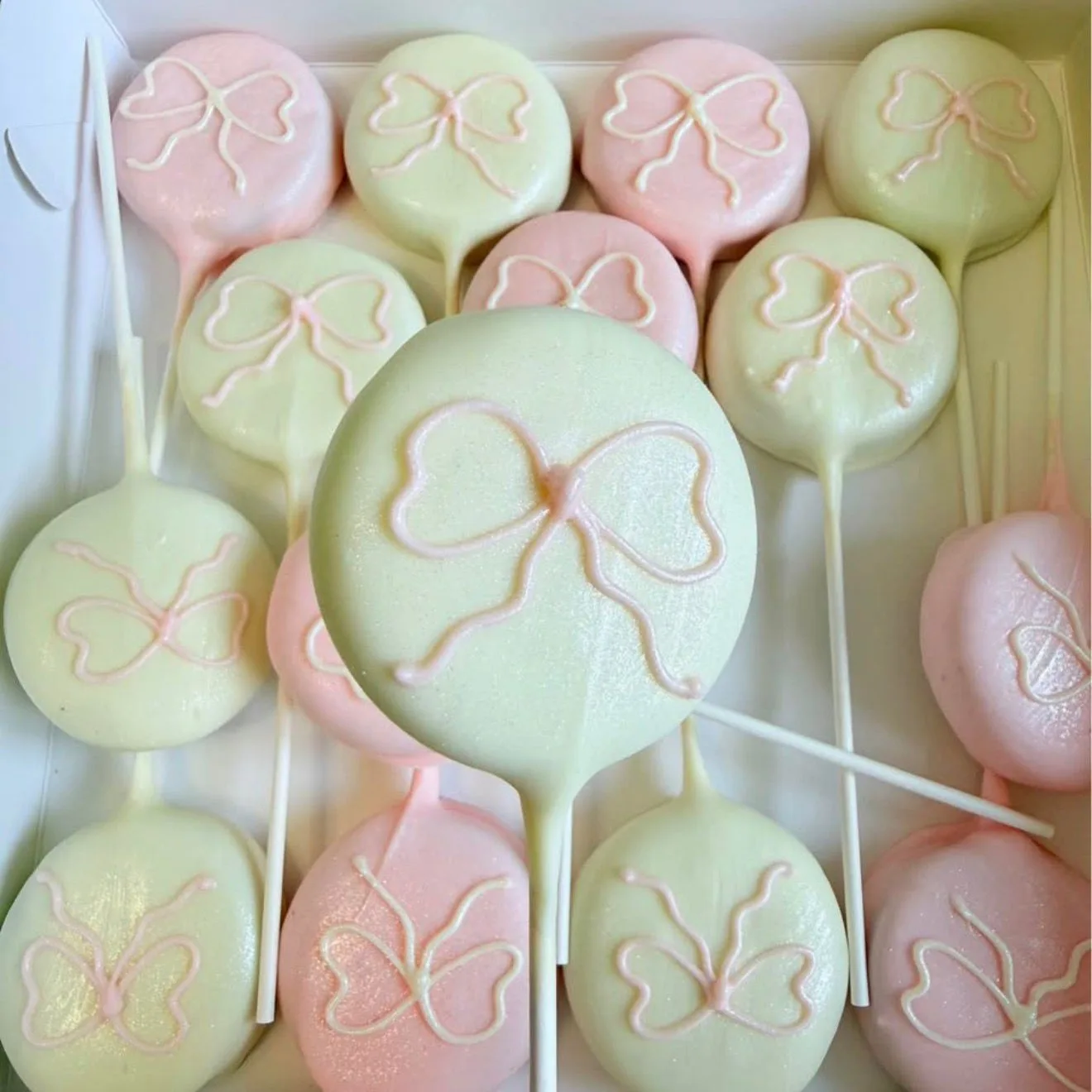 Dessert Table Packages by Carloti Treats, example 3